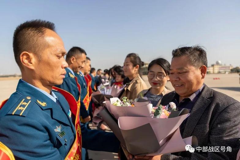 中部战区最新动态揭秘，违法犯罪问题浮出水面